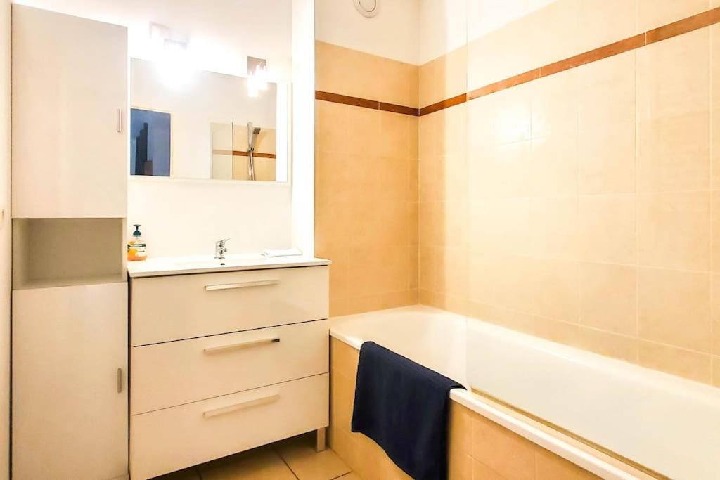 *Le Carpe Diem, Appartement 2 Chambres, Piscine, 2 Parking, Clim* Montpellier Bagian luar foto