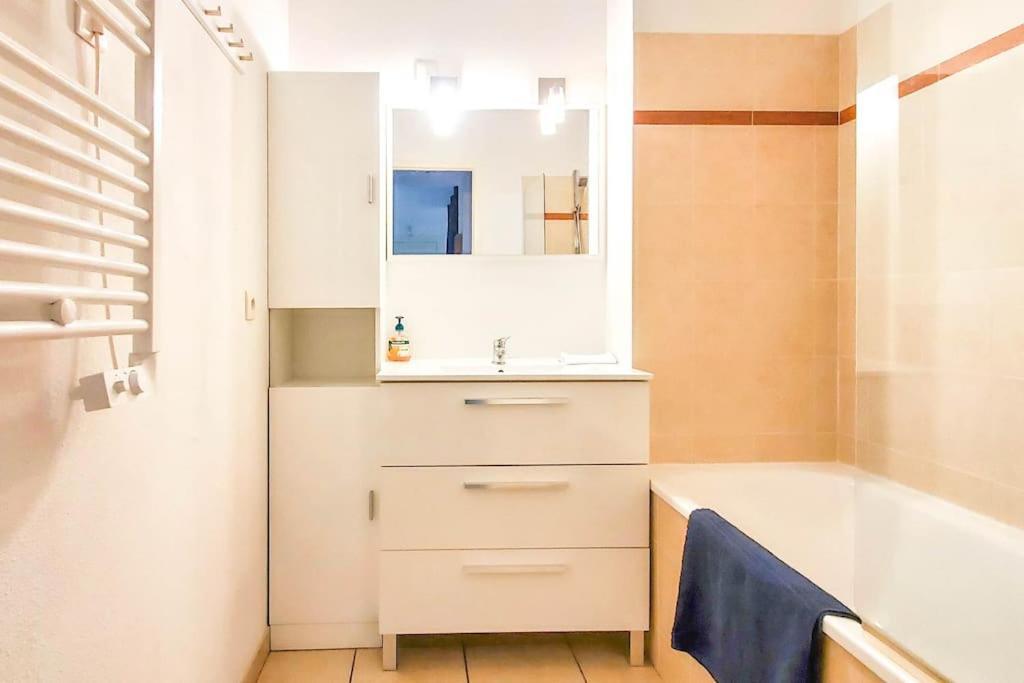 *Le Carpe Diem, Appartement 2 Chambres, Piscine, 2 Parking, Clim* Montpellier Bagian luar foto